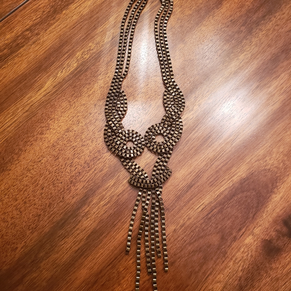 Statement necklace